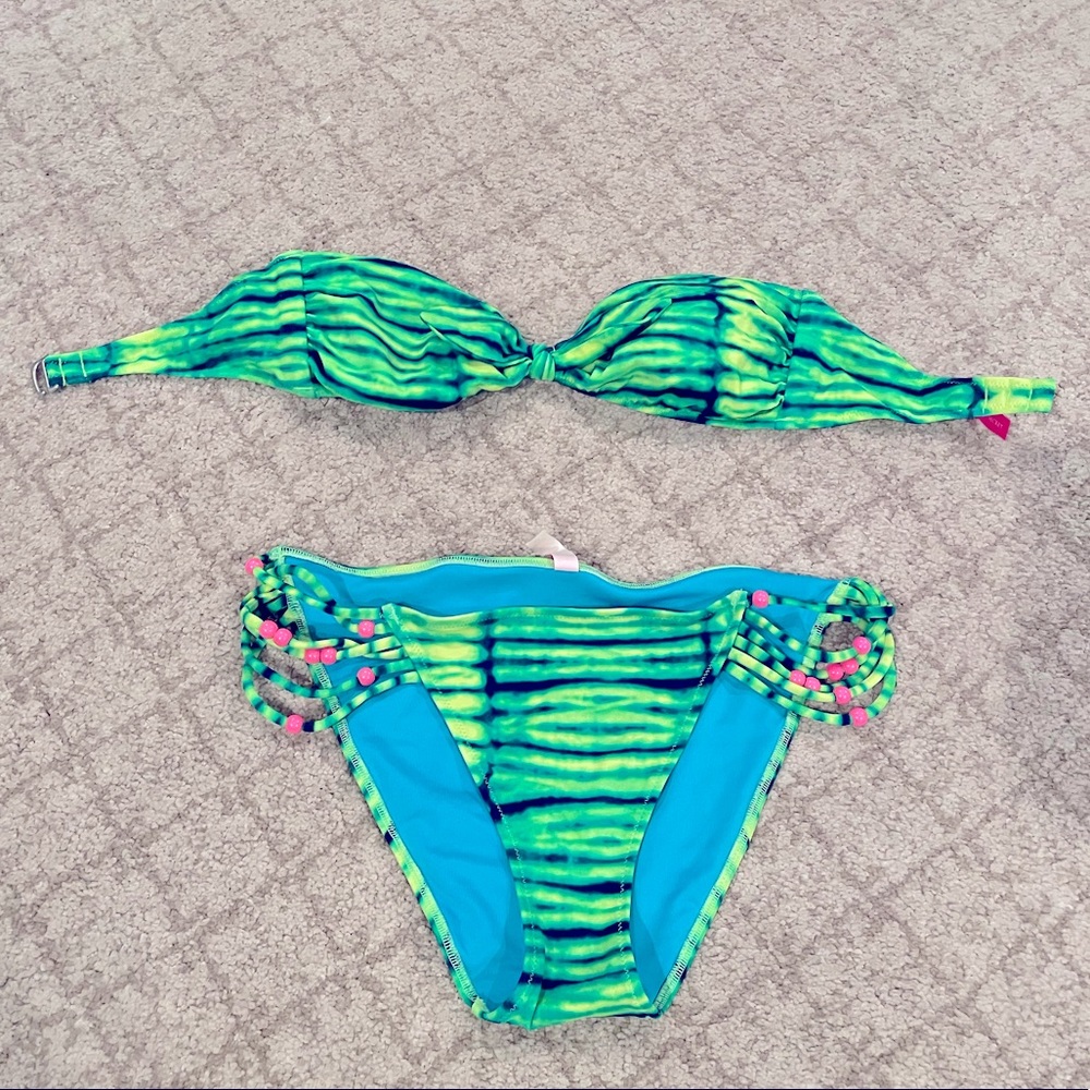 Victoria Secret 2 piece bathing suit!